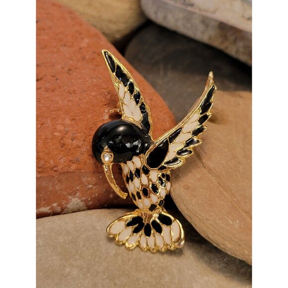 Vintage Gold-Tone Enamel Hummingbird Brooch Pin With Rhinestone Eye 2.25 Inches - Picture 7 of 7